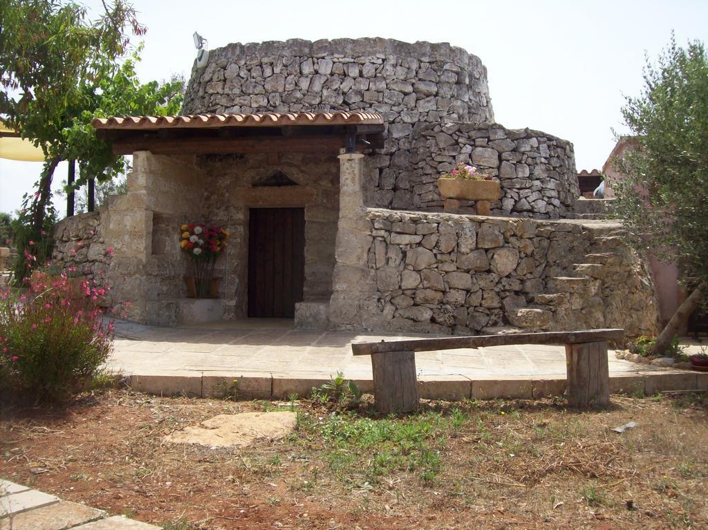 منزل الضيف أليستي  في Trullo Contrada Stracca المظهر الخارجي الصورة